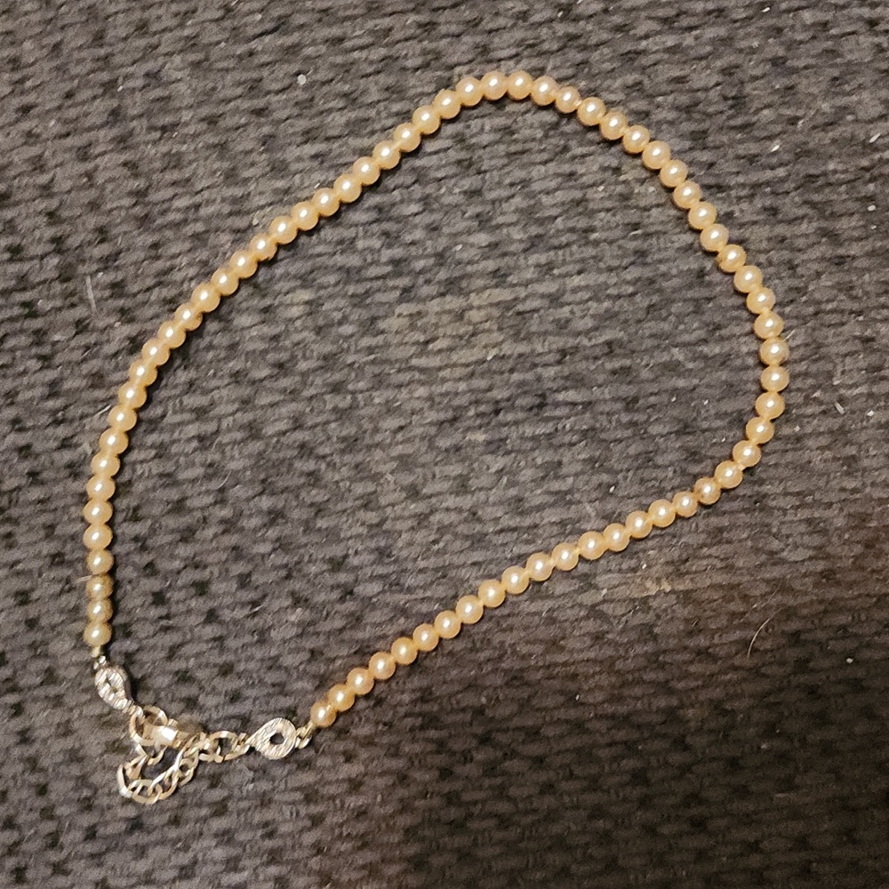 Little girl pearl necklace...